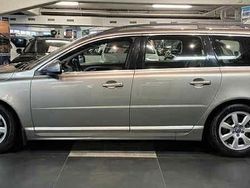 Brun Begagnad 2014 Volvo V70 Momentum Kombi | 99 900 kr (Marknadspris)