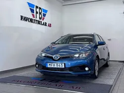 Blå Begagnad 2015 Toyota Auris Touring Sports Active Kombi | 129 000 kr (Marknadspris)