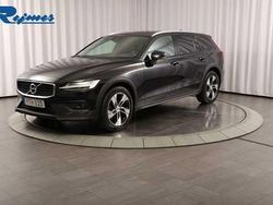 Begagnad 2022 Volvo V60 CC Kombi | 279 800 kr (Marknadspris)