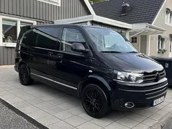 Svart Begagnad 2011 VW Multivan Highline Minibuss | 200 000 kr