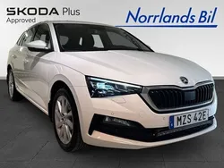 Vit (candy white) Begagnad 2022 Skoda Scala Style Halvkombi | 189 000 kr (Marknadspris)