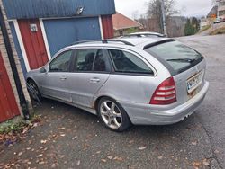 Silver Begagnad 2005 Mercedes C180 Classic Kombi | 6 000 kr