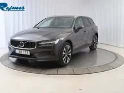 Grå Begagnad 2024 Volvo V60 CC Plus Kombi | 459 900 kr (Bra pris)
