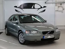 Ljusgrön (grön) Begagnad 2006 Volvo S60 Kinetic Sedan | 54 900 kr (Marknadspris)