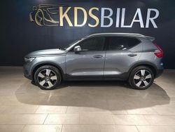 Grå Begagnad 2017 Volvo XC40 Momentum SUV | 199 500 kr