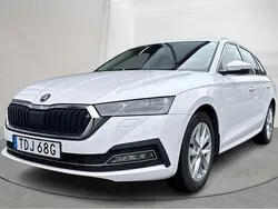Vit Begagnad 2022 Skoda Octavia | 220 000 kr