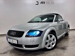 Silver (silver metallic) Begagnad 2000 Audi TT Roadster S-Line Cab | 99 900 kr (Marknadspris)