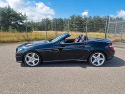 Svart (svartmetallic) Begagnad 2013 Mercedes SLK200 AMG Cab | 275 900 kr (Lite dyr)