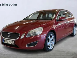 Röd Begagnad 2012 Volvo V60 Momentum Kombi | 44 000 kr (Bra pris)