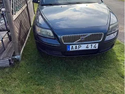 Blå Begagnad 2007 Volvo V50 Kinetic Kombi | 23 000 kr (Superpris)