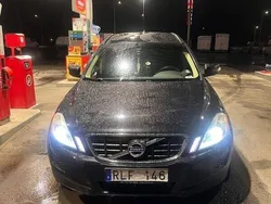 Svart Begagnad 2013 Volvo XC60 Momentum SUV | 104 999 kr (Bra pris)