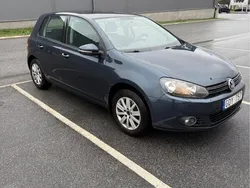 Grå Begagnad 2011 VW Golf Halvkombi | 48 000 kr (Marknadspris)