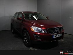 Röd Begagnad 2013 Volvo XC60 Summum SUV | 149 900 kr (Marknadspris)