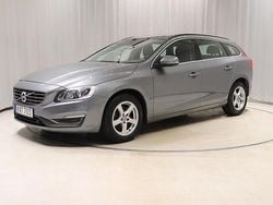 Grå Begagnad 2016 Volvo V60 Momentum Kombi | 128 900 kr (Bra pris)
