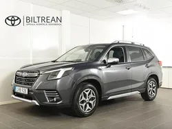 Grå (grå metallic) Begagnad 2022 Subaru Forester Active SUV | 334 900 kr (Lite dyr)