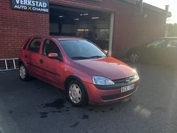 Röd Begagnad 2000 Opel Corsa Halvkombi | 18 900 kr (Marknadspris)