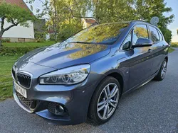 Svart Begagnad 2018 BMW 225 M Sport Minibuss | 169 000 kr
