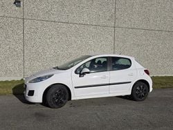 Vit Begagnad 2010 Peugeot 207 Halvkombi | 28 000 kr (Bra pris)