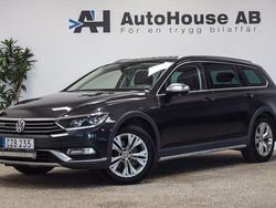 Mörkgrå Begagnad 2017 VW Passat Alltrack Executive Kombi | 169 000 kr (Marknadspris)