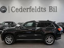 Svart Begagnad 2016 Jeep Grand Cherokee Summit SUV | 269 800 kr (Marknadspris)
