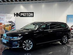 Svart Begagnad 2016 VW Passat GTE Kombi | 144 900 kr (Marknadspris)