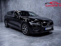 Svart Begagnad 2020 Volvo V60 Momentum Kombi | 268 800 kr