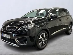Svart Begagnad 2017 Peugeot 5008 Minibuss | 179 000 kr (Marknadspris)