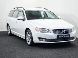 Vit Begagnad 2013 Volvo V70 Momentum Kombi | 96 900 kr (Marknadspris)