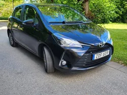 Svart Begagnad 2018 Toyota Yaris Active Halvkombi | 115 000 kr (Marknadspris)