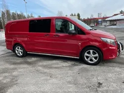 Röd Begagnad 2016 Mercedes Vito Minibuss | 189 000 kr