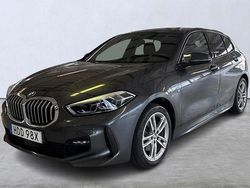 Grå Begagnad 2021 BMW 118 M Sport Halvkombi | 259 900 kr (Lite dyr)