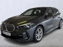 Grå Begagnad 2021 BMW 118 M Sport Halvkombi | 259 900 kr (Lite dyr)