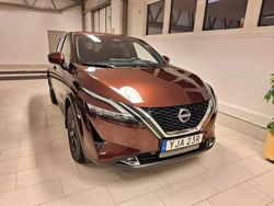 Mörkröd Begagnad 2023 Nissan Qashqai Tekna SUV | 299 000 kr (Marknadspris)