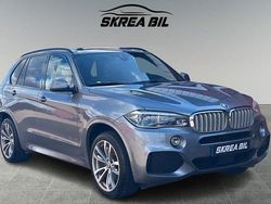 Grå Begagnad 2018 BMW X5 M Sport SUV | 299 900 kr