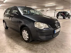 Grå Begagnad 2006 VW Polo Trendline Halvkombi | 25 000 kr (Marknadspris)