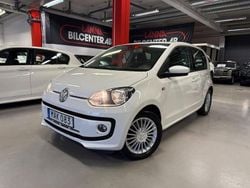 Vit Begagnad 2015 VW up! high up! Halvkombi | 59 000 kr (Marknadspris)