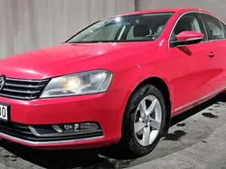 Röd Begagnad 2012 VW Passat Sedan | 59 900 kr (Bra pris)