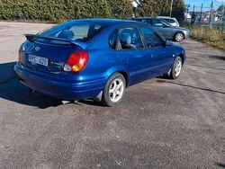Blå Begagnad 2000 Toyota Corolla Halvkombi | 28 000 kr (Marknadspris)
