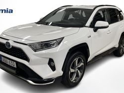 Vit Begagnad 2021 Toyota RAV4 Hybrid Edition SUV | 339 000 kr (Marknadspris)