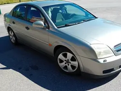 Grå Begagnad 2003 Opel Vectra Sedan | 8 000 kr (Marknadspris)