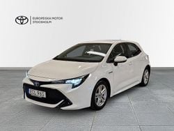 Vit Begagnad 2019 Toyota Corolla Active Halvkombi | 199 900 kr (Marknadspris)