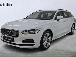 Vit Begagnad 2023 Volvo V90 Core Kombi | 389 000 kr (Bra pris)