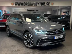 Grå Begagnad 2021 VW Tiguan R-line SUV | 389 900 kr (Dyr)