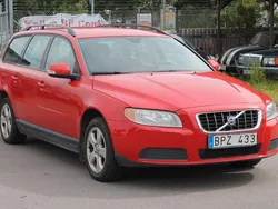 Röd Begagnad 2008 Volvo V70 Kinetic Kombi | 39 899 kr (Marknadspris)