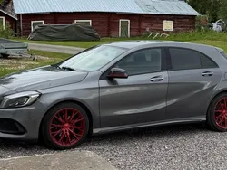 Grå Begagnad 2016 Mercedes A200 AMG Halvkombi | 139 000 kr (Bra pris)