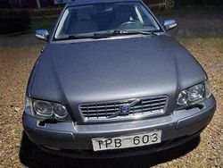 Grå Begagnad 2003 Volvo V40 Kombi | 15 000 kr (Bra pris)