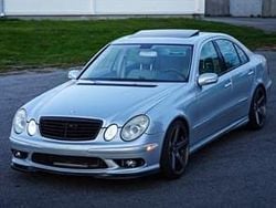 Silver Begagnad 2005 Mercedes E500 Sedan | 105 000 kr