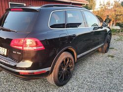 Svart Begagnad 2017 VW Touareg SUV | 170 000 kr (Marknadspris)