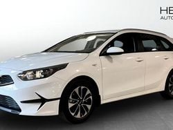 Vit (white) Ny 2025 Kia Ceed Sportswagon Kombi | 299 900 kr (Lite dyr)