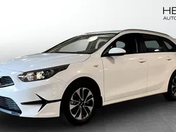 Vit (white) Ny 2025 Kia Ceed Sportswagon Kombi | 299 900 kr (Lite dyr)